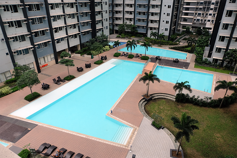 Avida Towers Centera with Wifi, Parking