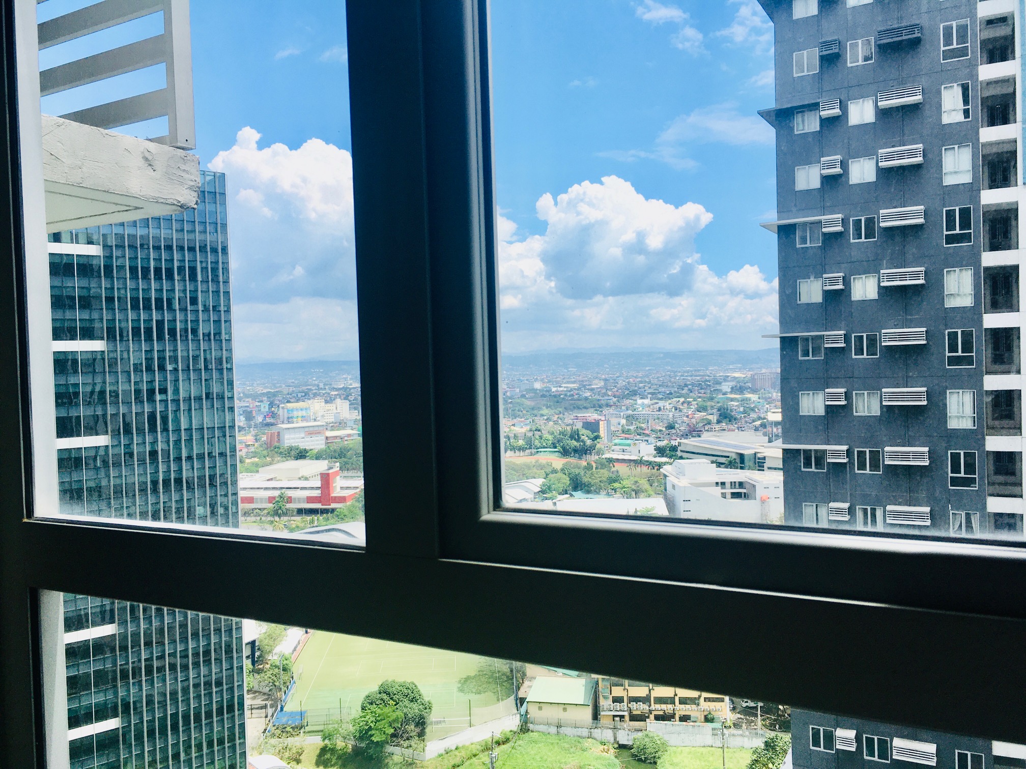 2BR Bare Unit in BGC’s 34th Street